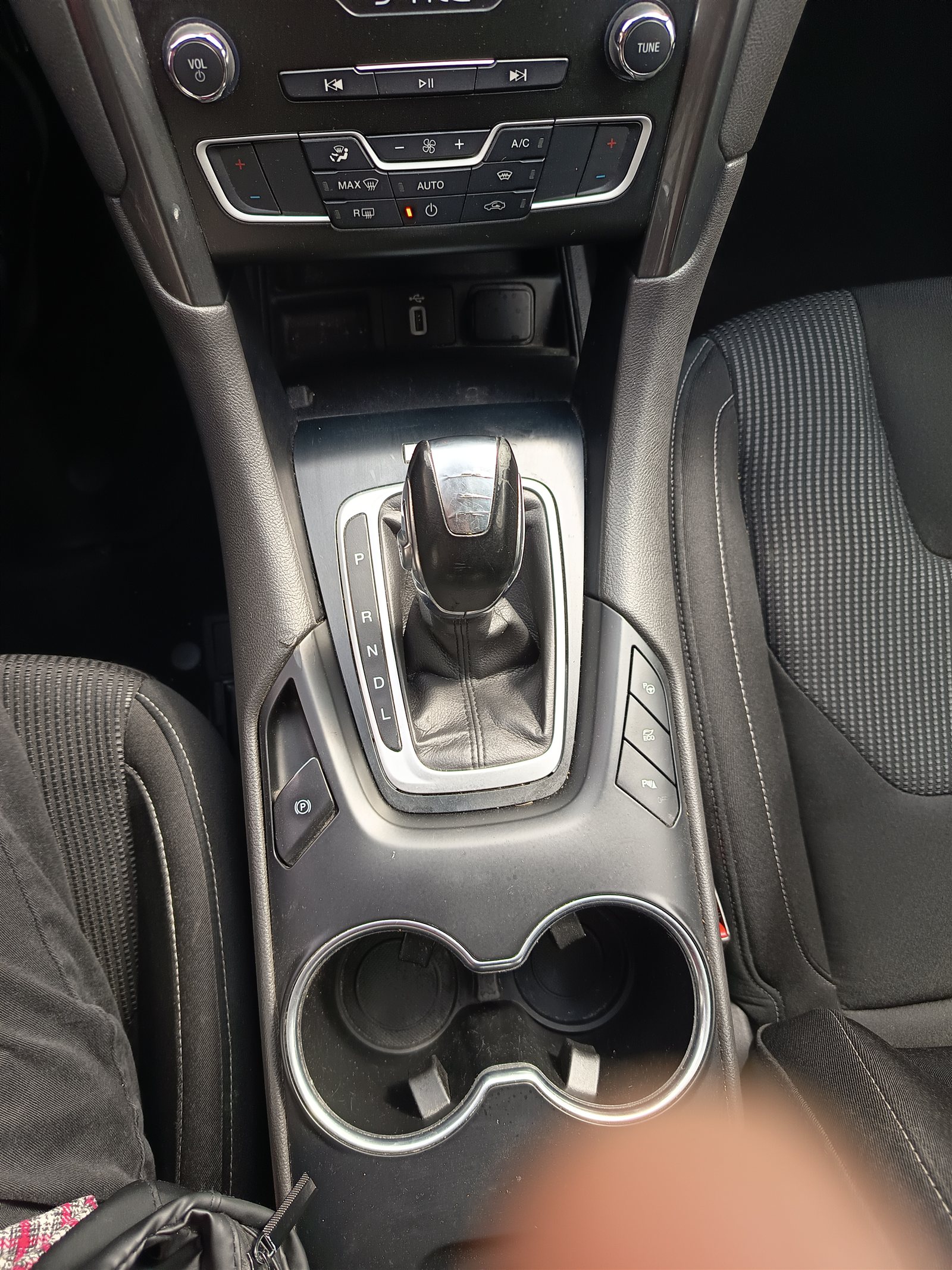 Ford Mondeo SW VO 359 - Photo 11