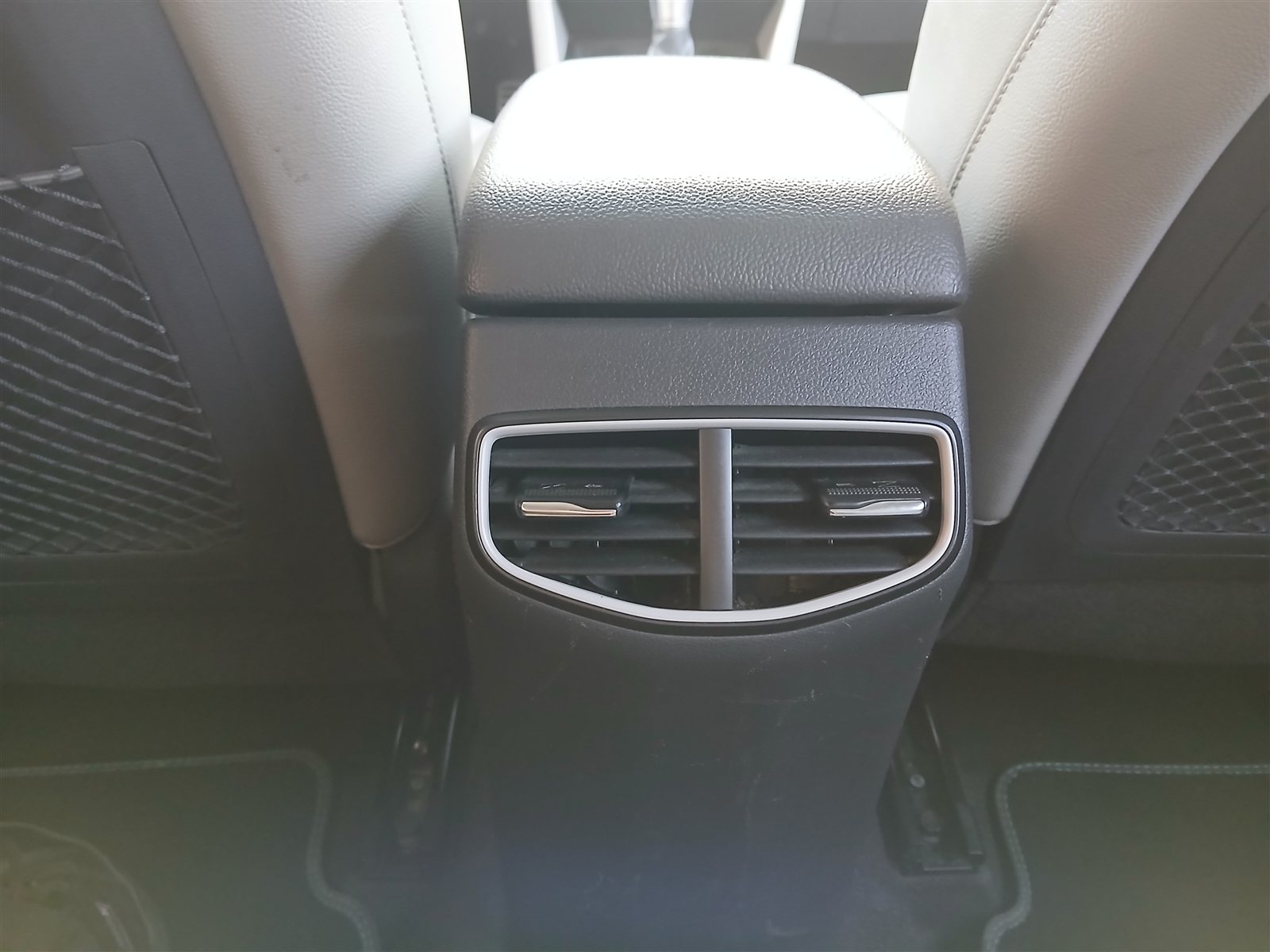 Hyundai Ioniq VO 363 - Photo 11