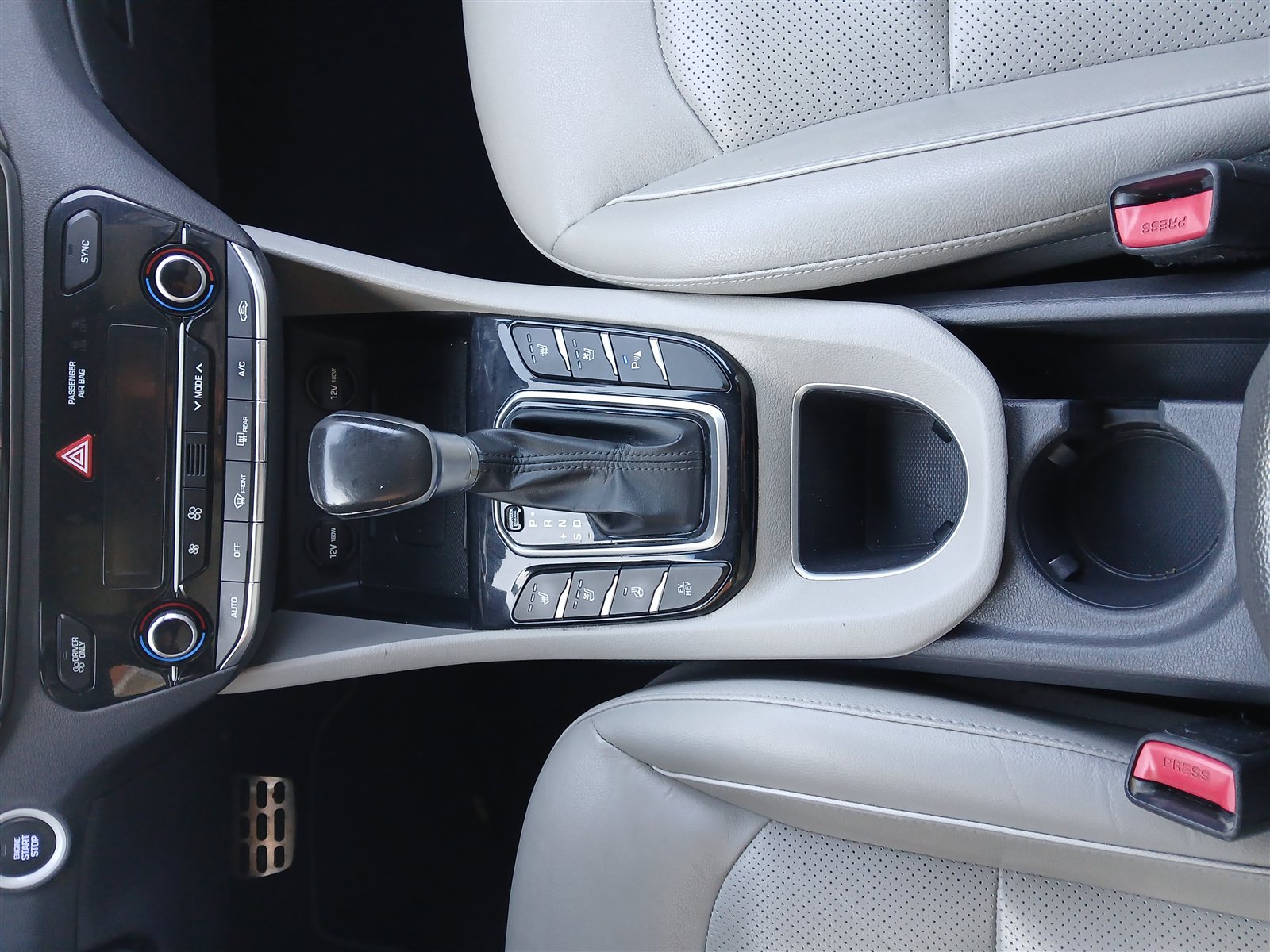 Hyundai Ioniq VO 363 - Photo 14