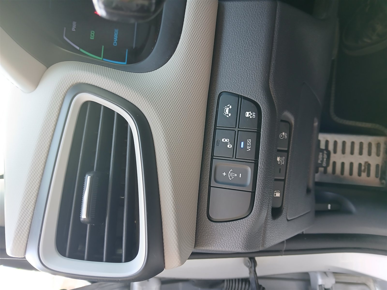 Hyundai Ioniq VO 363 - Photo 18