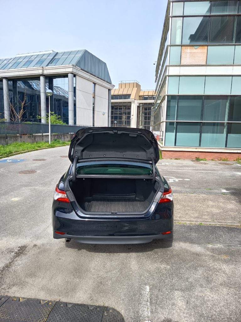 Toyota Camry VO 366 - Photo 13