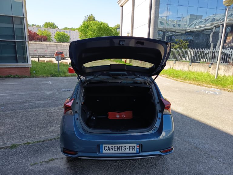 Toyota Auris VO 370 - Photo 19