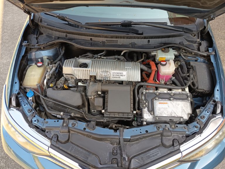 Toyota Auris VO 370 - Photo 21