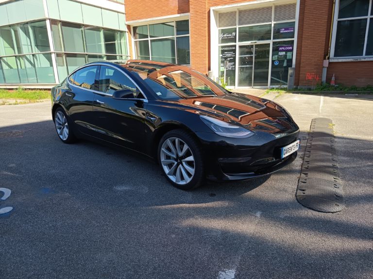 Tesla Model 3 VO 373Bis - Photo 3