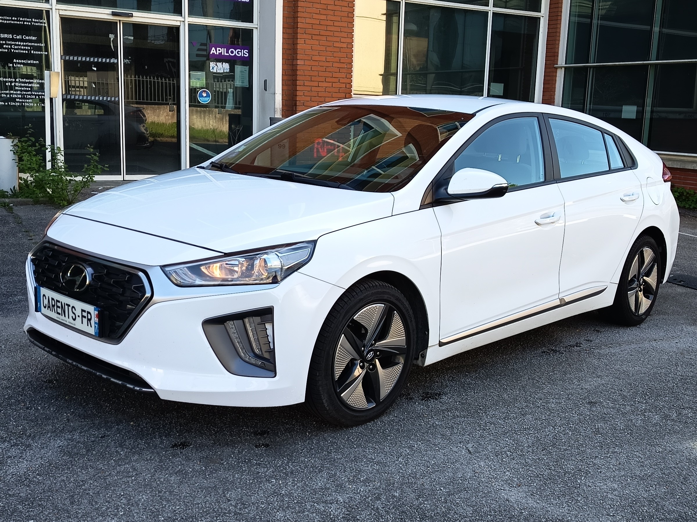 Hyundai Ioniq VO 344 - Photo 1