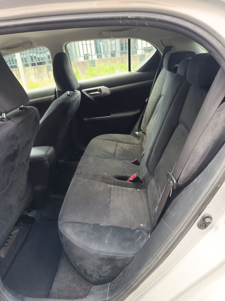 Lexus CT 200h VO 381 - Photo 9