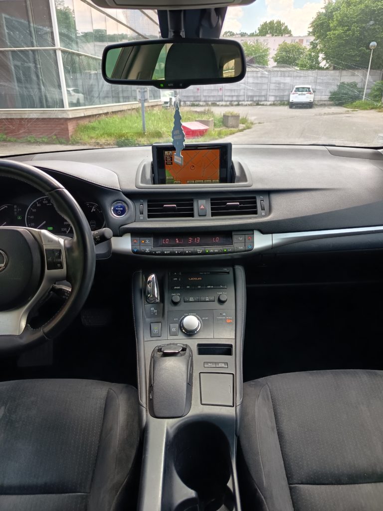Lexus CT 200h VO 381 - Photo 11