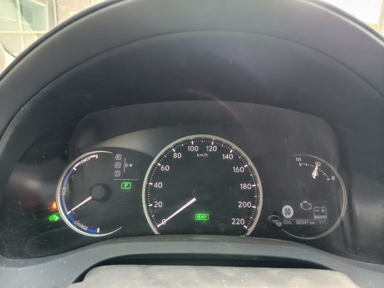 Lexus CT 200h VO 381 - Photo 18
