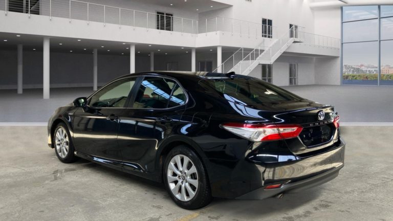 Toyota Camry VO 387 - Photo 5
