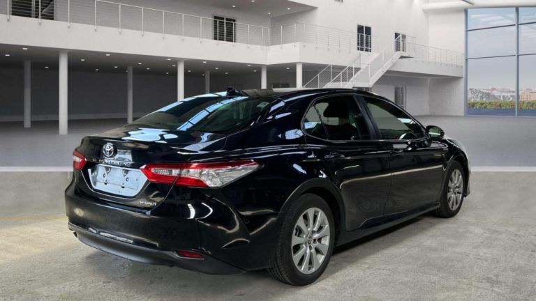 Toyota Camry VO 389 - Photo 4