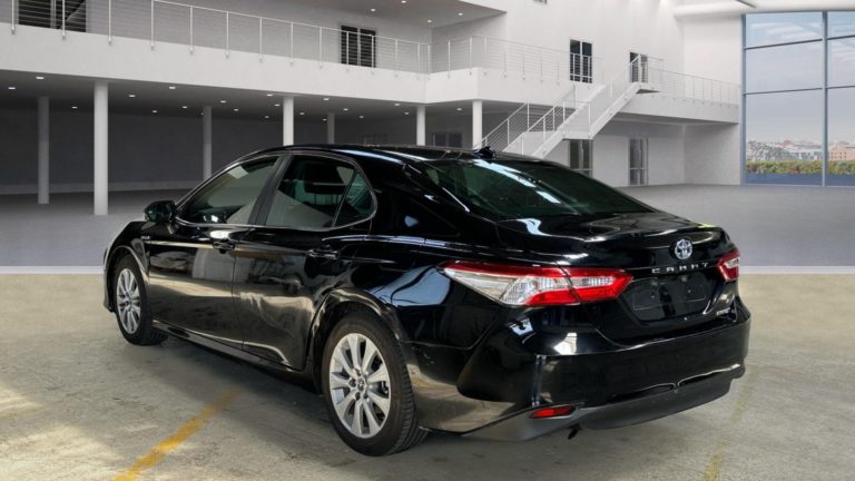 Toyota Camry VO 389 - Photo 5