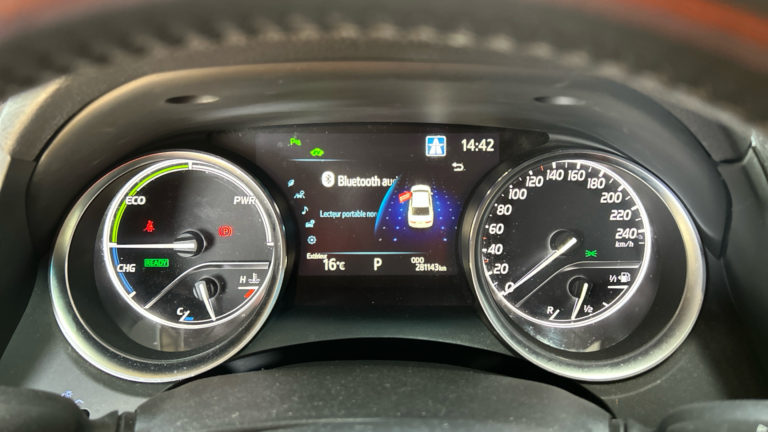 Toyota Camry VO 389 - Photo 6