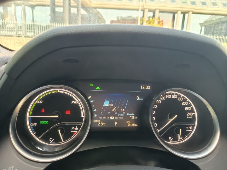Toyota Camry VO 389 - Photo 24