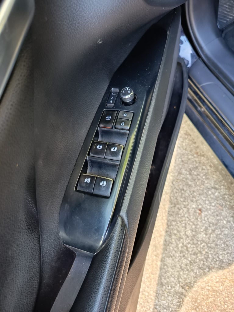 Toyota Camry VO 398 - Photo 16