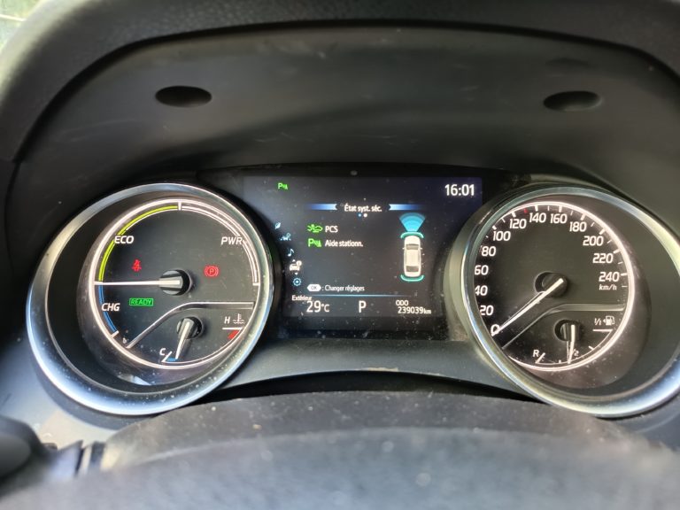 Toyota Camry VO 398 - Photo 29