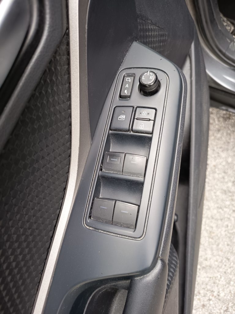 Toyota C-HR VO 401 - Photo 21