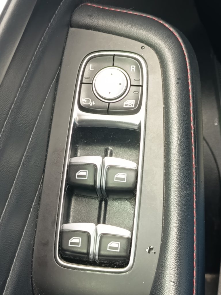 MG EHS VO 409 - Photo 33