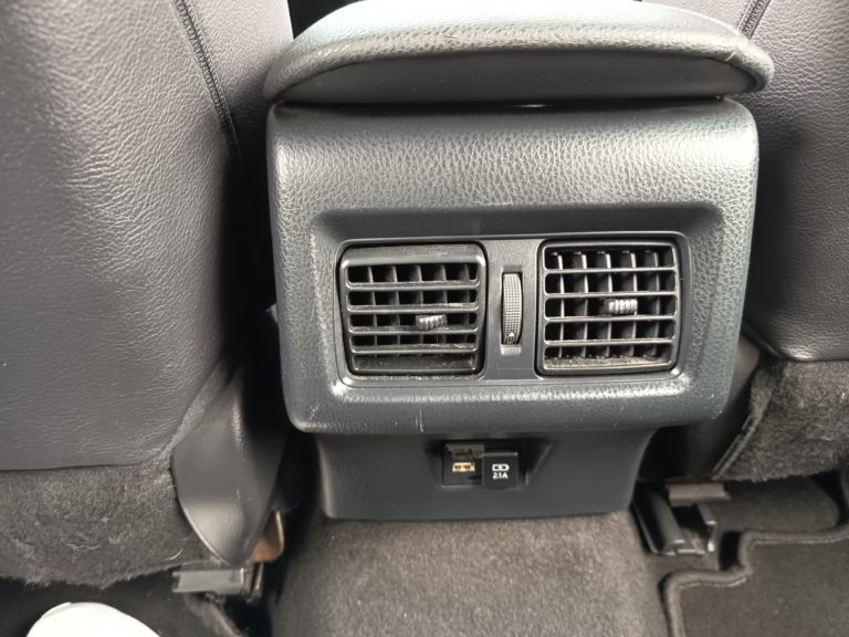 Toyota Camry VO 412 - Photo 15