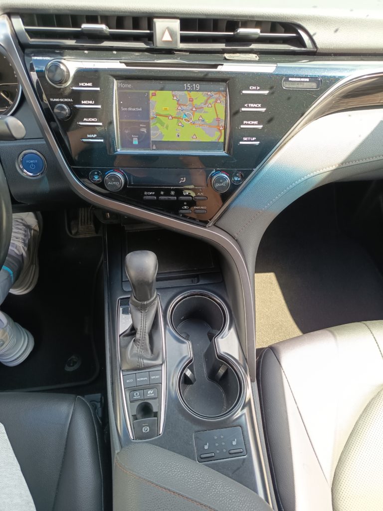 Toyota Camry VO 413 - Photo 14
