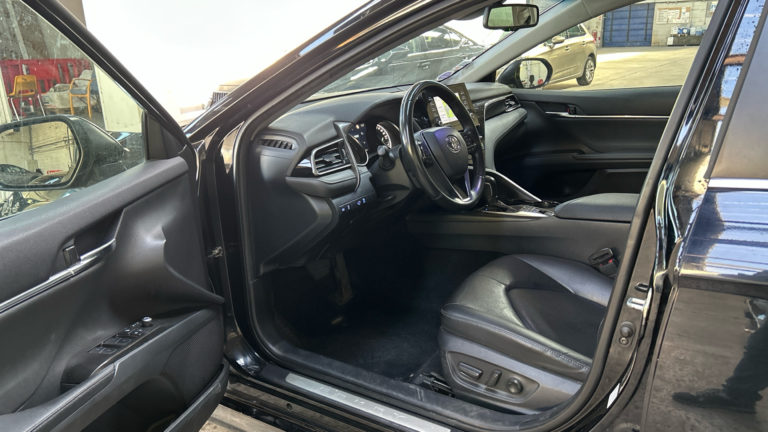 Toyota Camry VO 421 - Photo 7