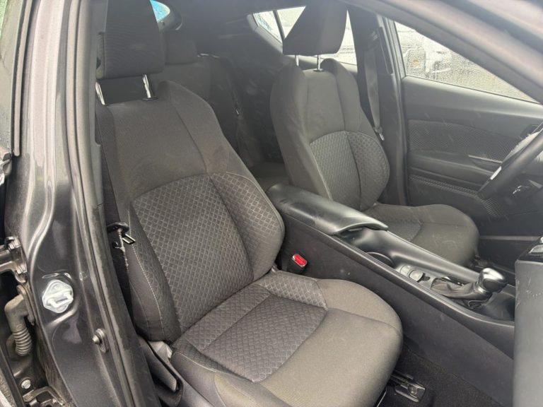 Toyota C-HR VO 427 - Photo 7
