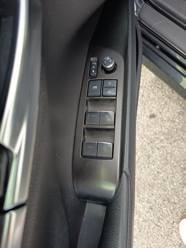 Toyota Camry VO 415 - Photo 16