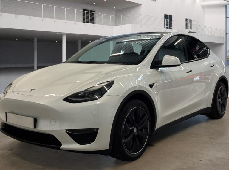 VO 427bis - Tesla Model 3