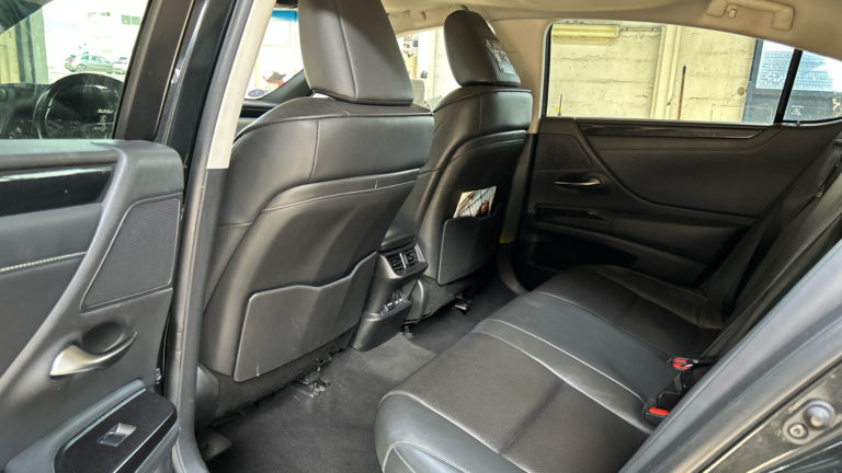 Lexus ES 300h VO 429 - Photo 11