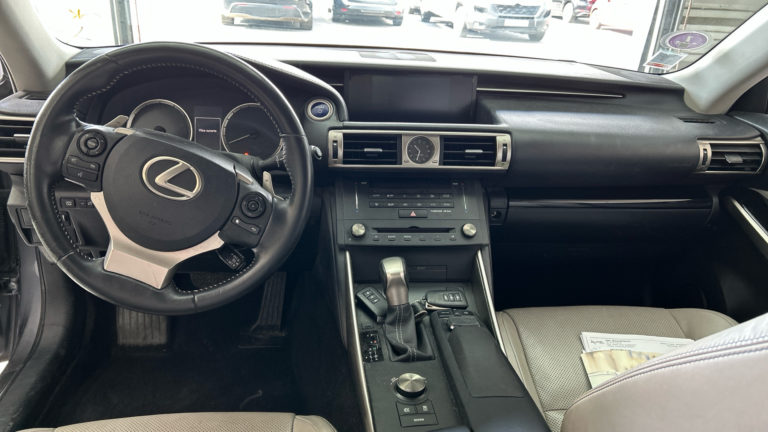 Lexus IS VO 432 - Photo 6