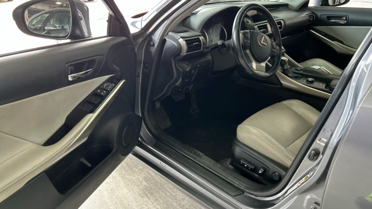 Lexus IS VO 432 - Photo 10