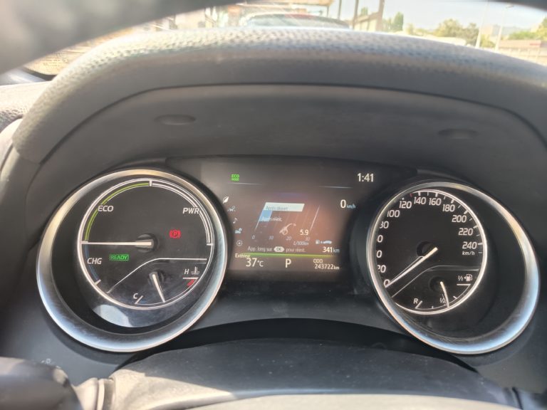 Toyota Camry VO 434 - Photo 10