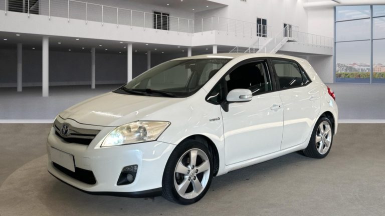 Toyota Auris VO 435 - Photo 2
