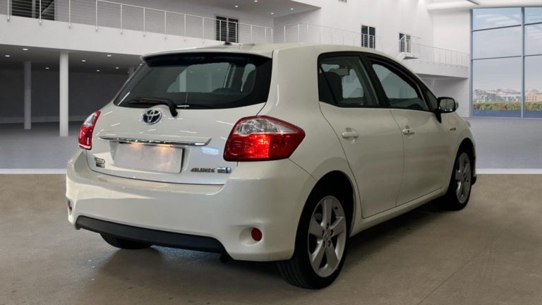 Toyota Auris VO 435 - Photo 4