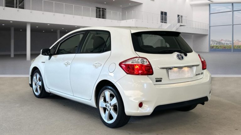 Toyota Auris VO 435 - Photo 5