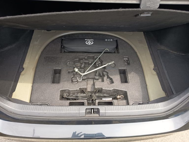 Toyota Camry VO 436 - Photo 14