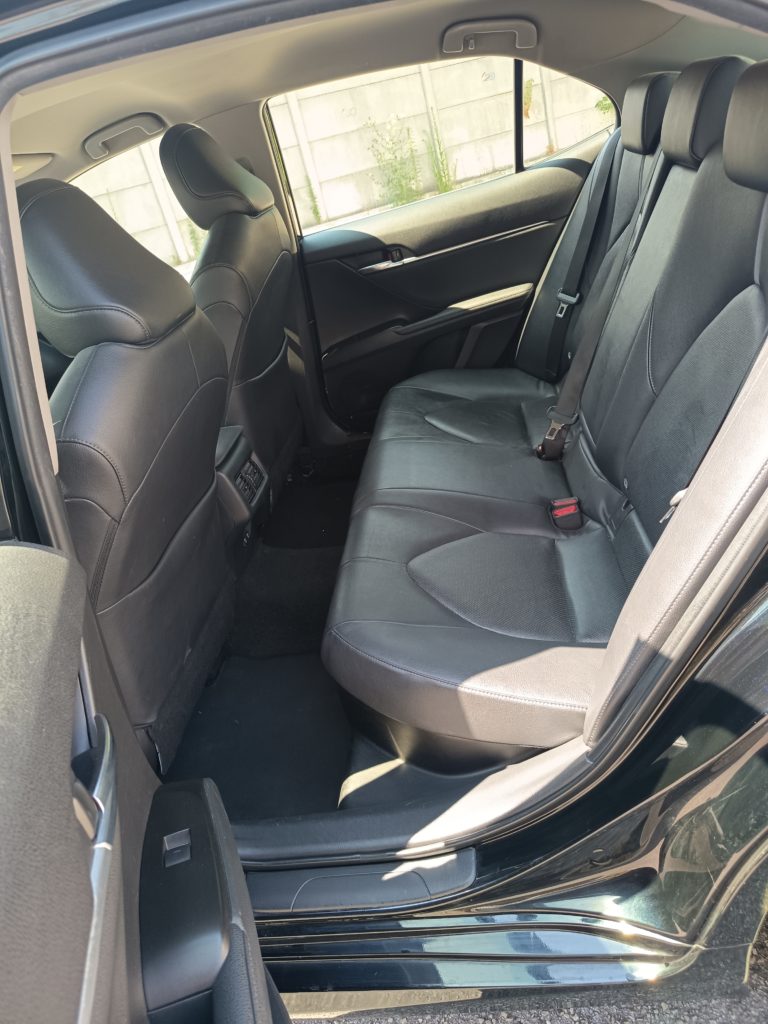 Toyota Camry VO 437 - Photo 14