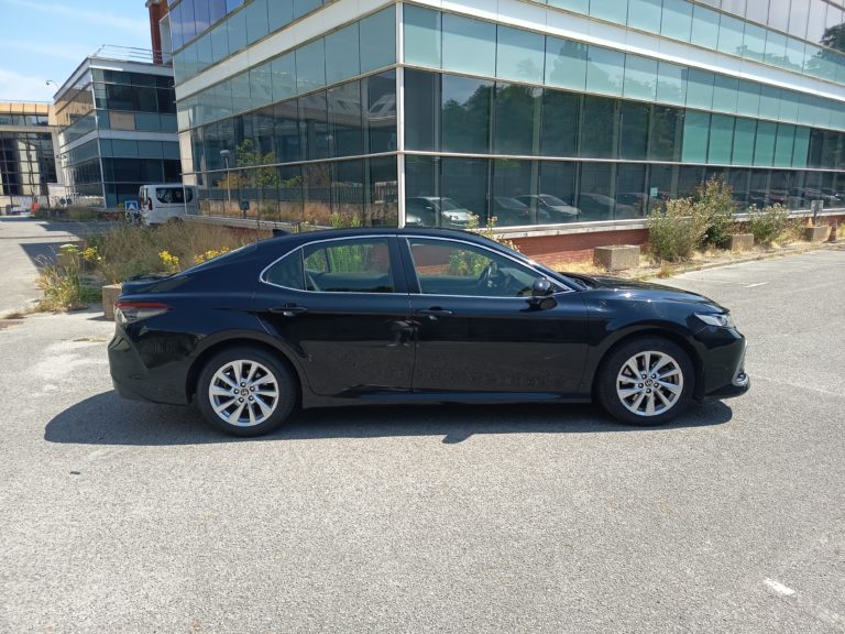 Toyota Camry VO 437 - Photo 17