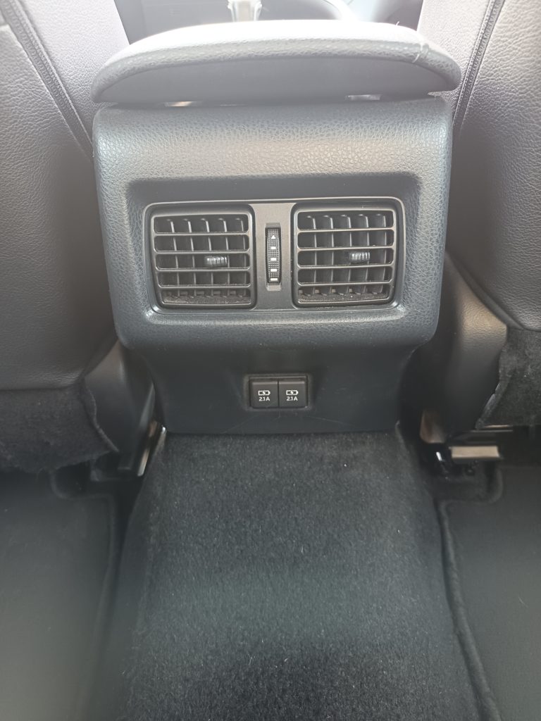 Toyota Camry VO 437 - Photo 21