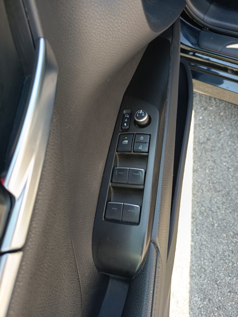 Toyota Camry VO 437 - Photo 22