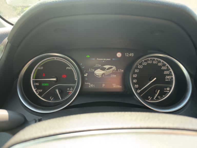 Toyota Camry VO 437 - Photo 23