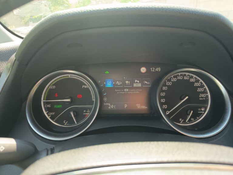 Toyota Camry VO 437 - Photo 26