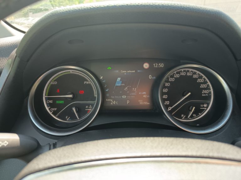 Toyota Camry VO 437 - Photo 27