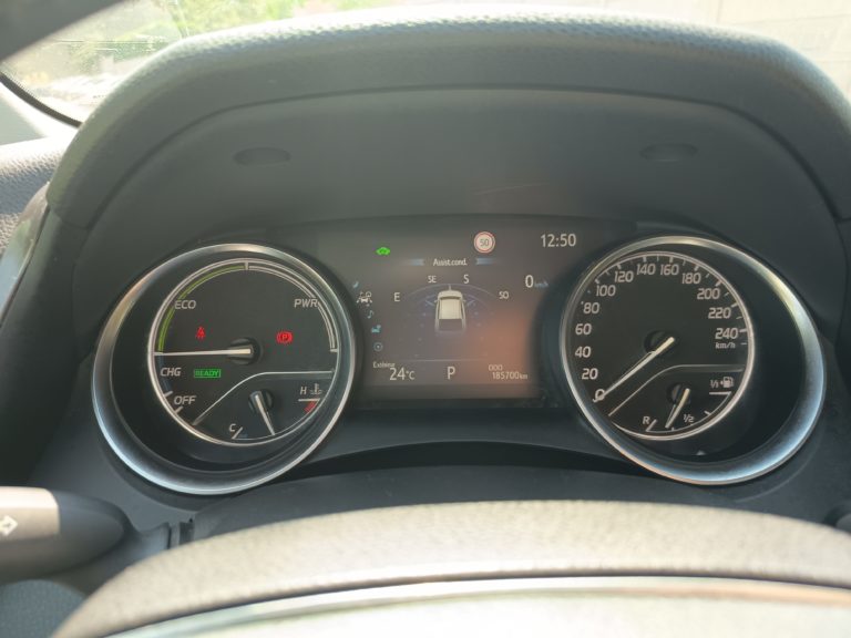 Toyota Camry VO 437 - Photo 28
