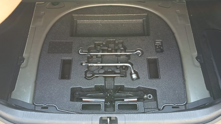 Toyota Camry VO 437 - Photo 33