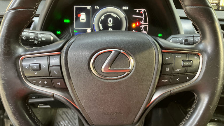 Lexus UX VO 455 - Photo 7