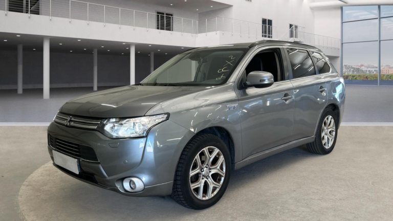 Mitsubishi Outlander VO 490 - Photo 2