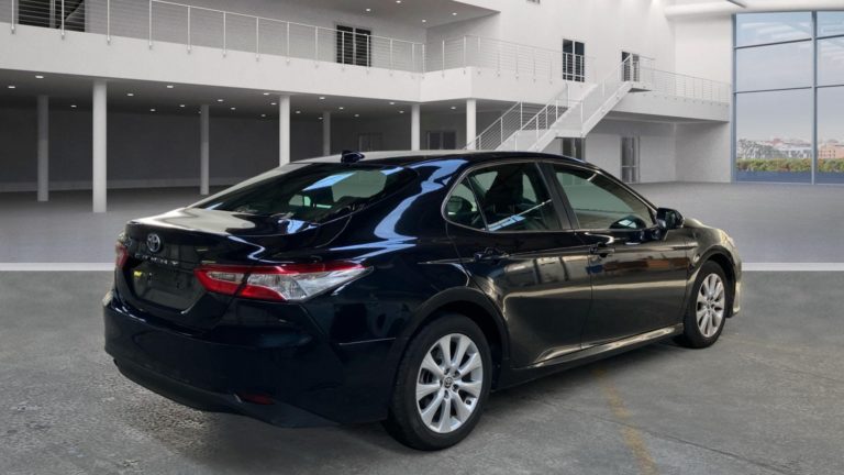 Toyota Camry VO 496 - Photo 4
