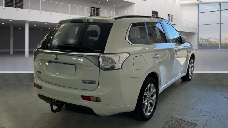 Mitsubishi Outlander VO 497 - Photo 4