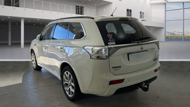 Mitsubishi Outlander VO 497 - Photo 5