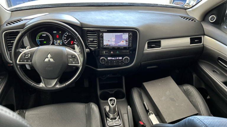 Mitsubishi Outlander VO 497 - Photo 6